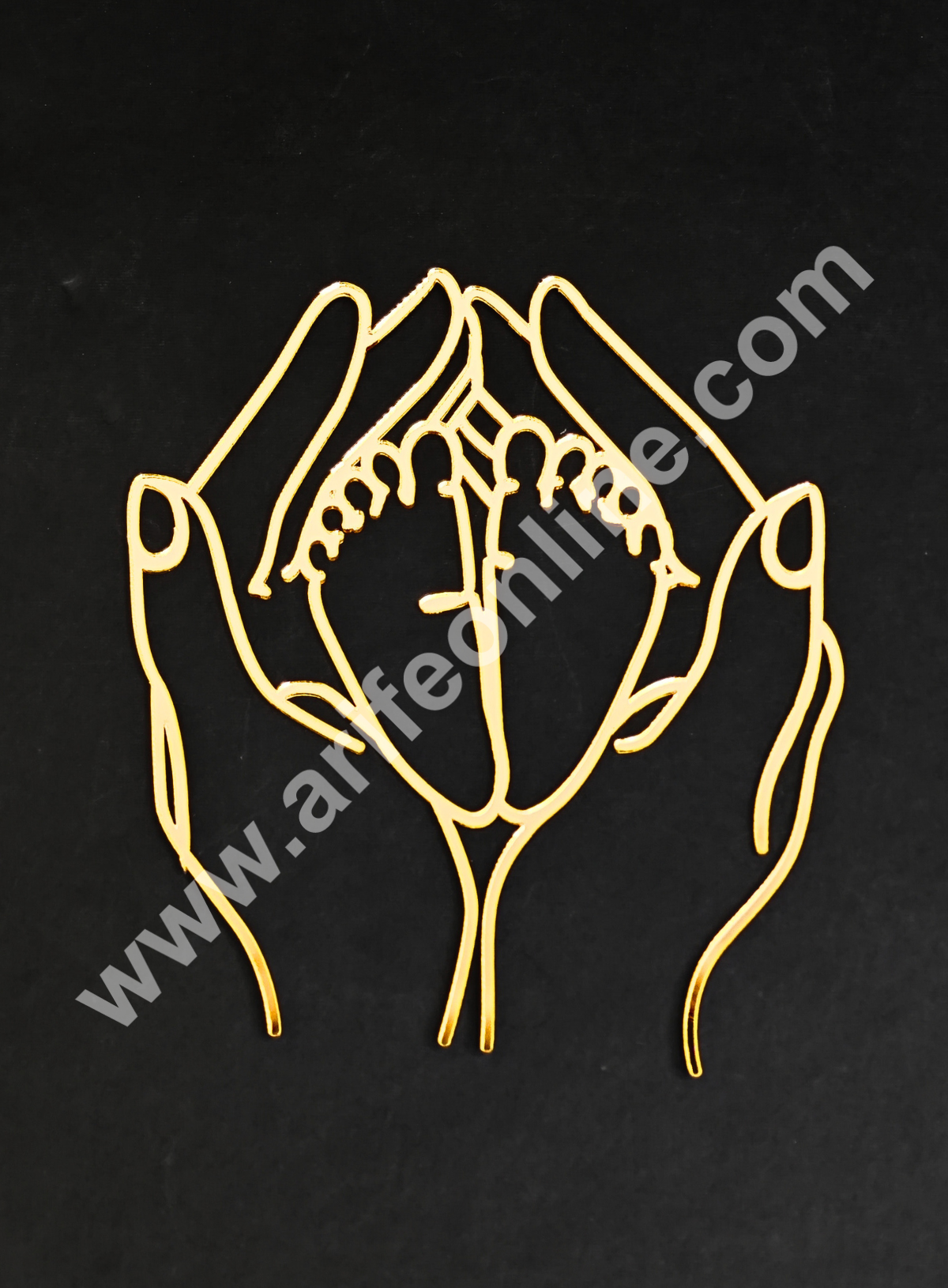 Mother's Day Cake Topper – Baby Feet in Mother's Hands | Gold Acrylic Cake Decoration - Cake Decor™