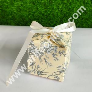 CAKE DECOR™ Goodie Bag For Hampers | Chocolate Box Hamper Box 10 Pcs Pack - Cream (SBGB-62)