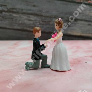 CAKE DECOR™ 2 Pieces Set Couple Mini Miniature Cake Toppers (SB-TOYS-M1)