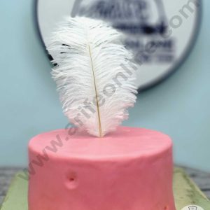 CAKE DECORβ’ Ostrich Feather Topper For Cake Decorations - White ( 1 pc Pack )