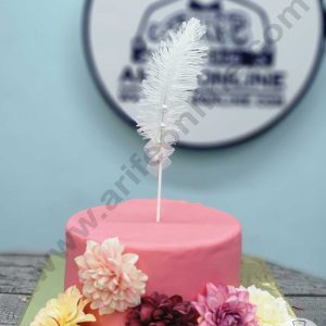 CAKE DECORβ’ Ostrich Feather With Pearls Topper For Cake Decorations - White ( 1 pc Pack )