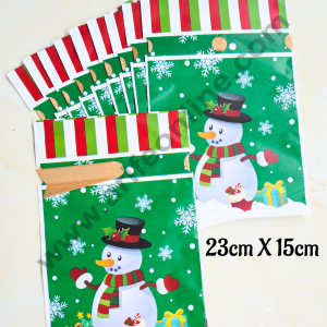 Cake Decor ™  Big Green White Color Christmas Theme Cookie pouch Plastic Drawstring Bag Treat With Ribbon | Design - 14 | Pack of 10 | (23cm X 15cm)