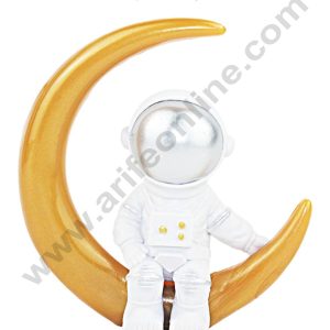 CAKE DECOR™ 1 Piece Silver Little Moon Space Toy Cute Astronaut Toy for Cake Toppers(SB-T-SL-0569)