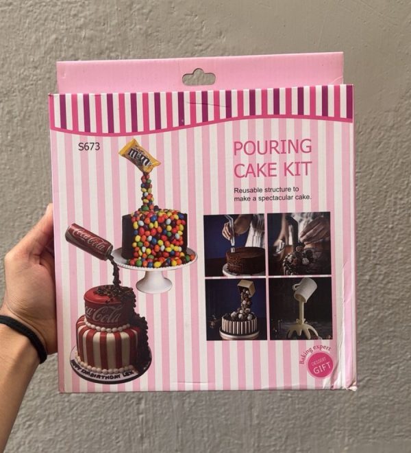 Pouring Cake Kit