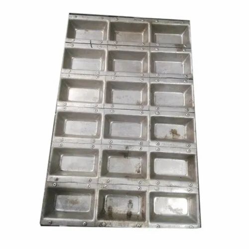 Ch. Cup Cake Mould 12 in 1 CDS 56