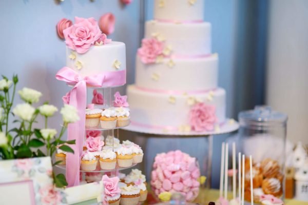 Dukes Strawberry Flavoured Compound