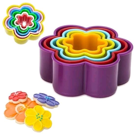 FD Cookie Cutter Rainbow Flower Shape FD3216
