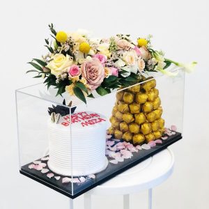 FG 21 WHITE FLORAL CHOCOLATE BOX