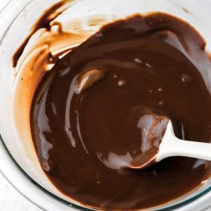 LEZZET CHOCOLATE OIL COLOUR-BLUEBERRY