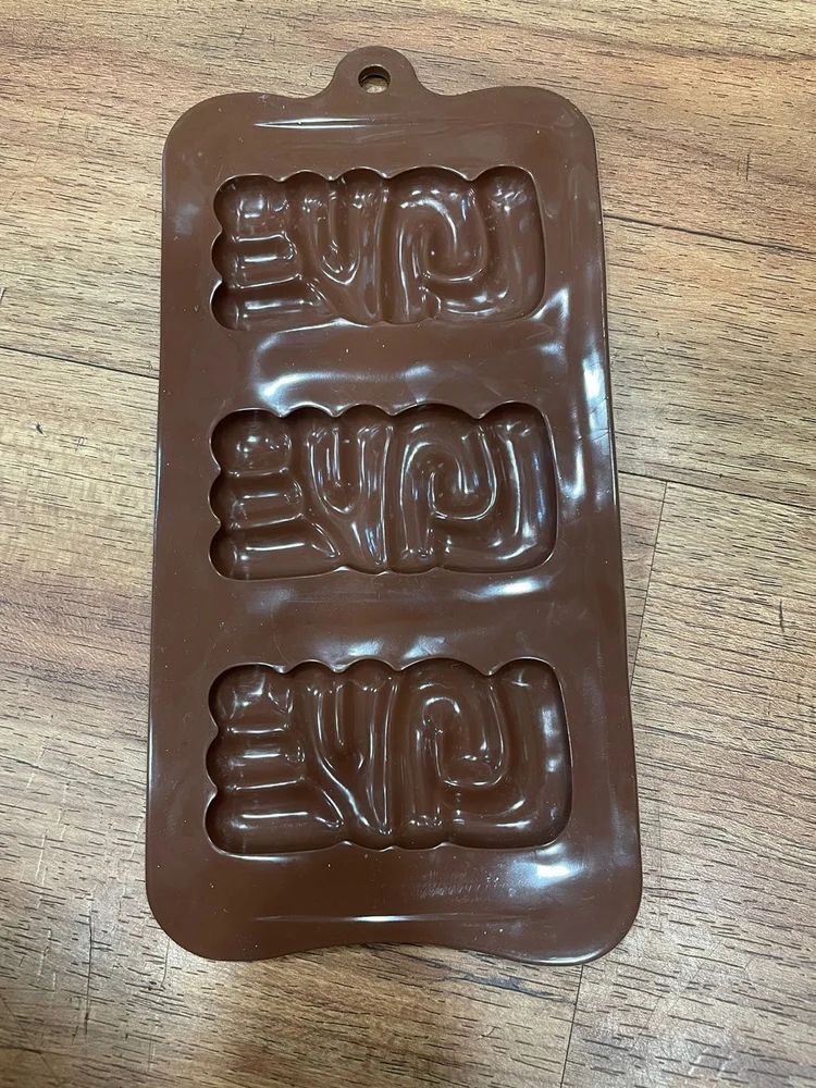 Mb1018 Silicone Chocolate Mould -Emoji - Image 1