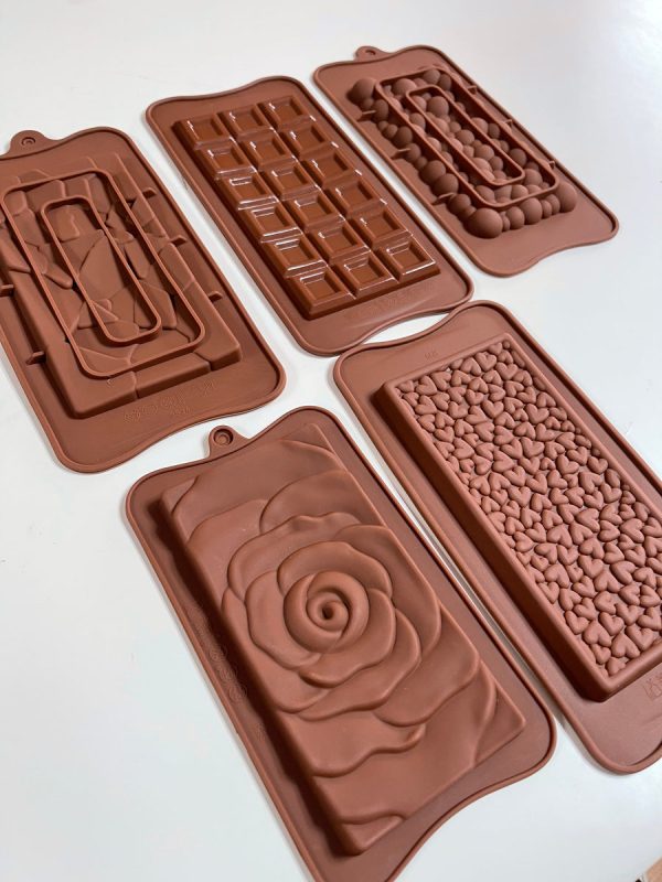 Mb2036 Bubble Heart Chocolate Bar Mould